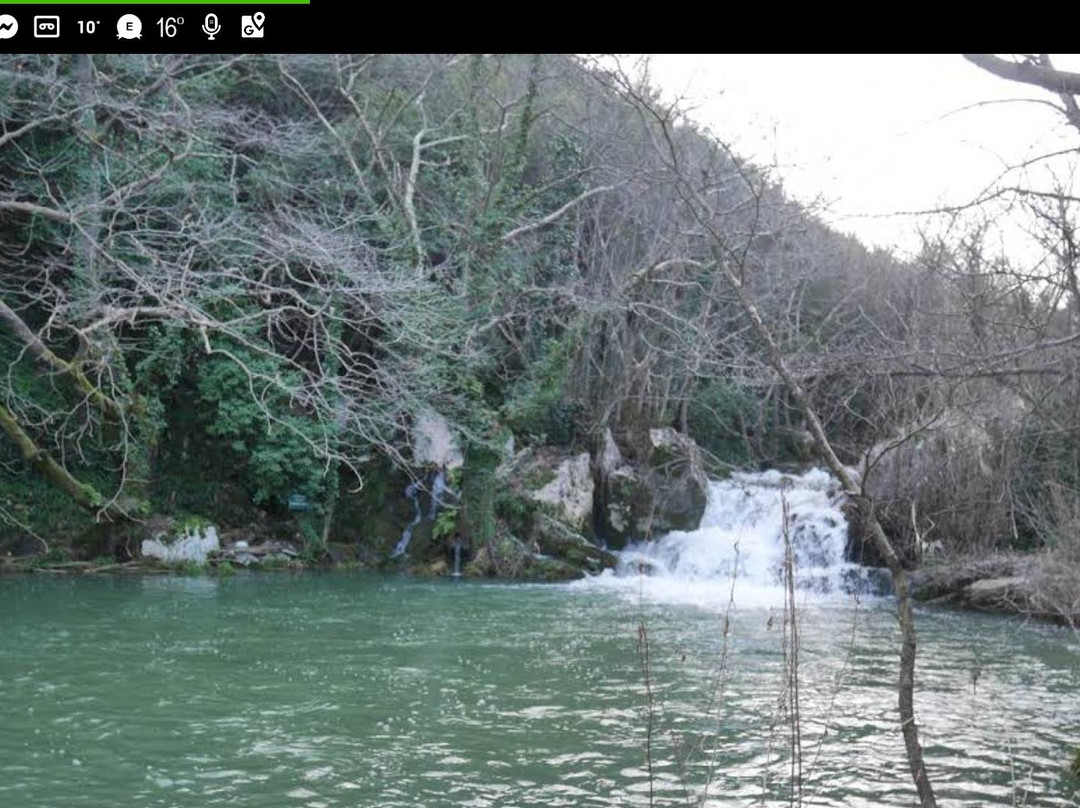 Polylimnio Waterfalls Tours景点图片