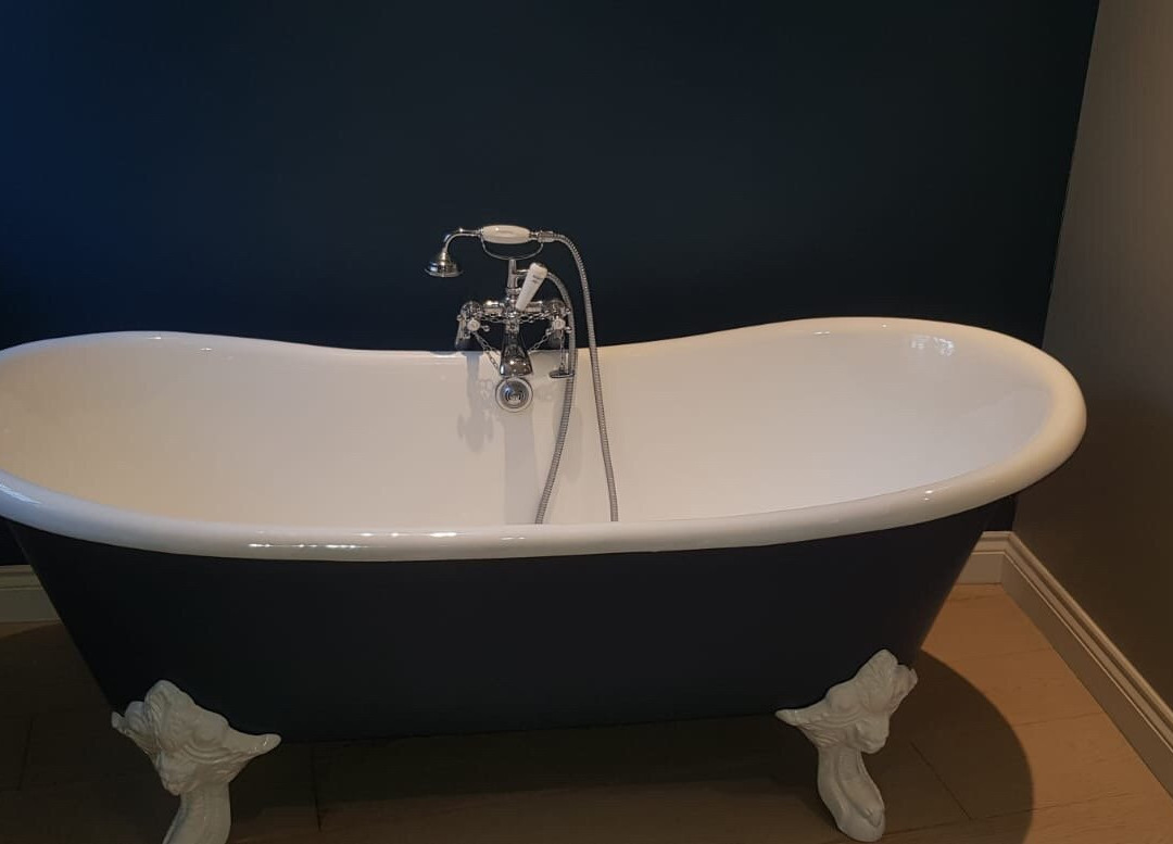 The Three Horseshoes主图