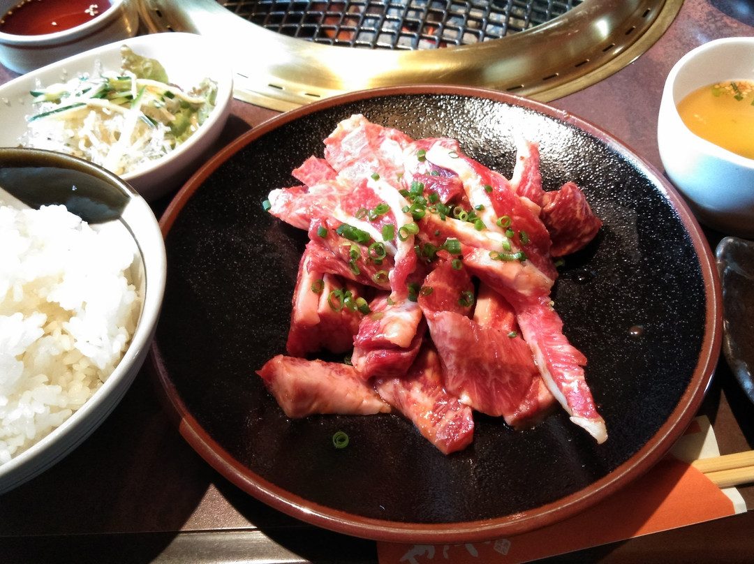 炭火焼肉 やきや本店