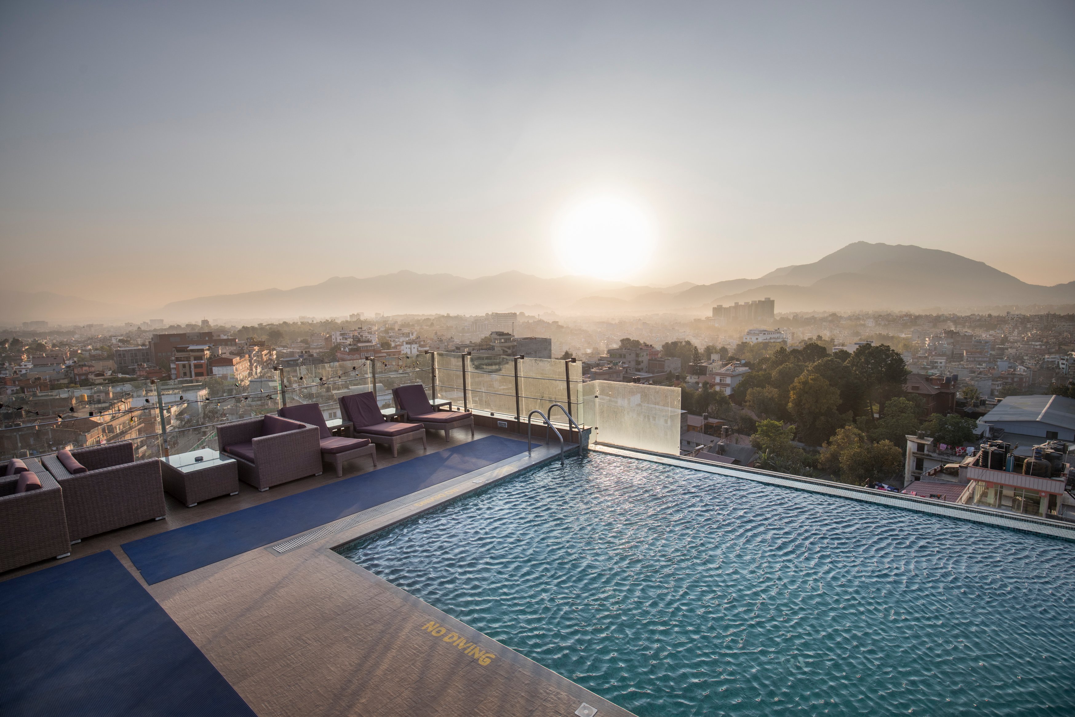 香巴拉酒店-官方