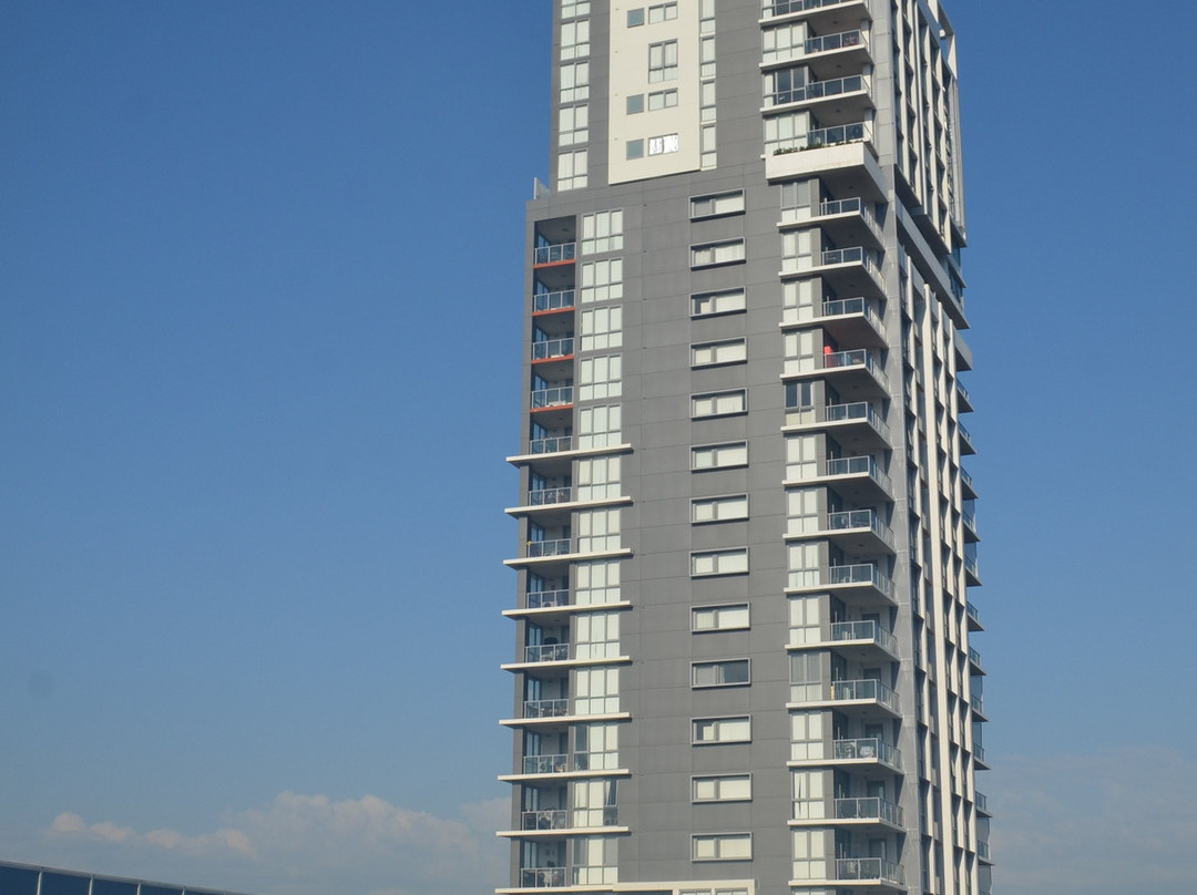 SKYE Hotel Suites Parramatta主图