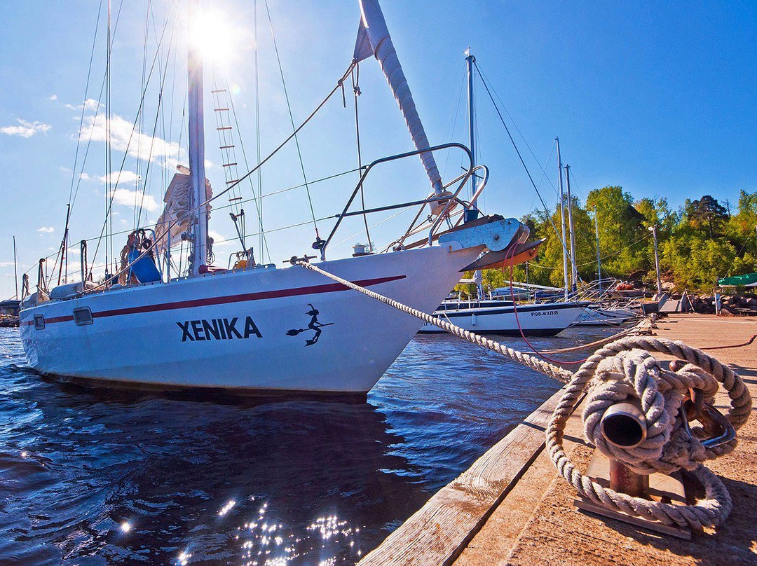 Yacht Club Xenika景点图片