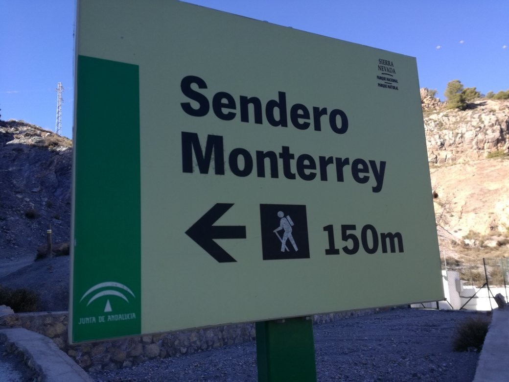 Senda de Monterrey景点图片
