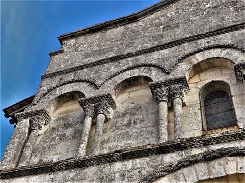 Eglise Saint-Martial-Dirac必去景点