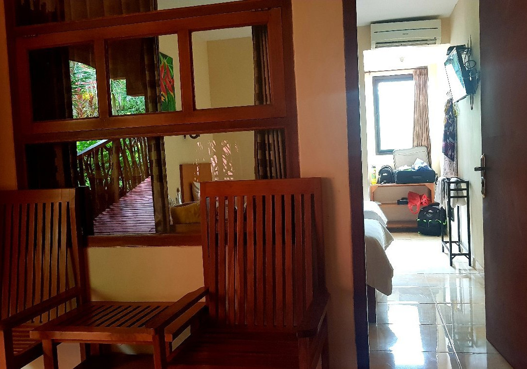 Centro Bajo Hotel & Resto主图