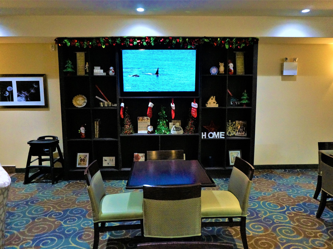 Holiday Inn Express Yorkton East By IHG主图