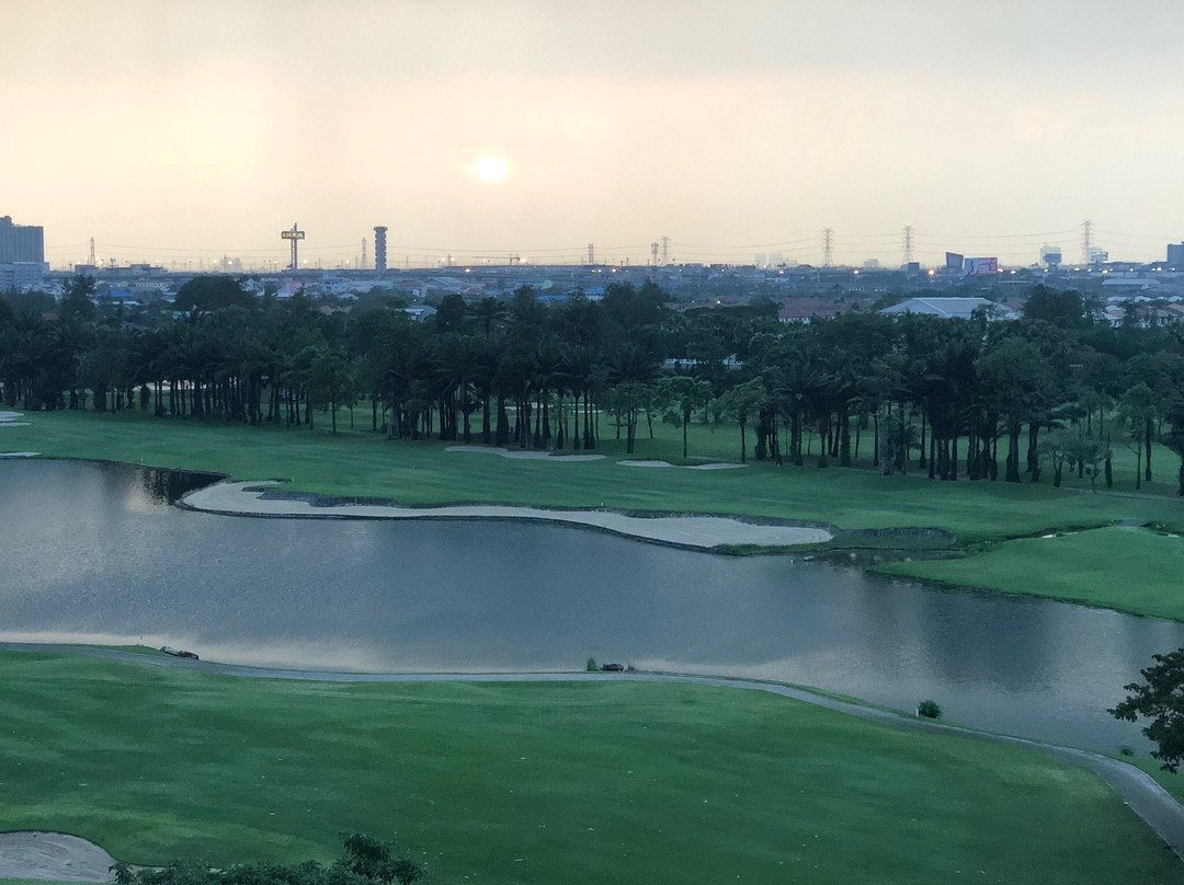 Summit Windmill Golf Course-挽披县必去景点