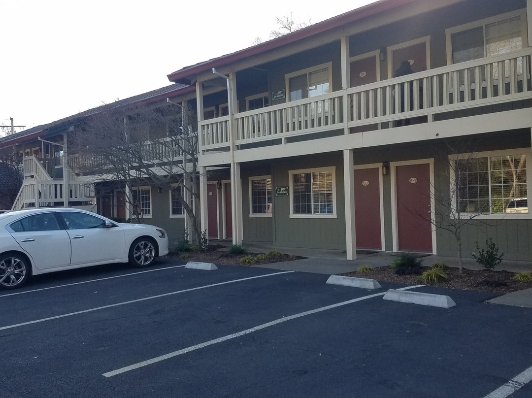 The Jack London Lodge主图