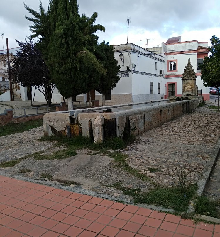Pilar De San Benito景点图片