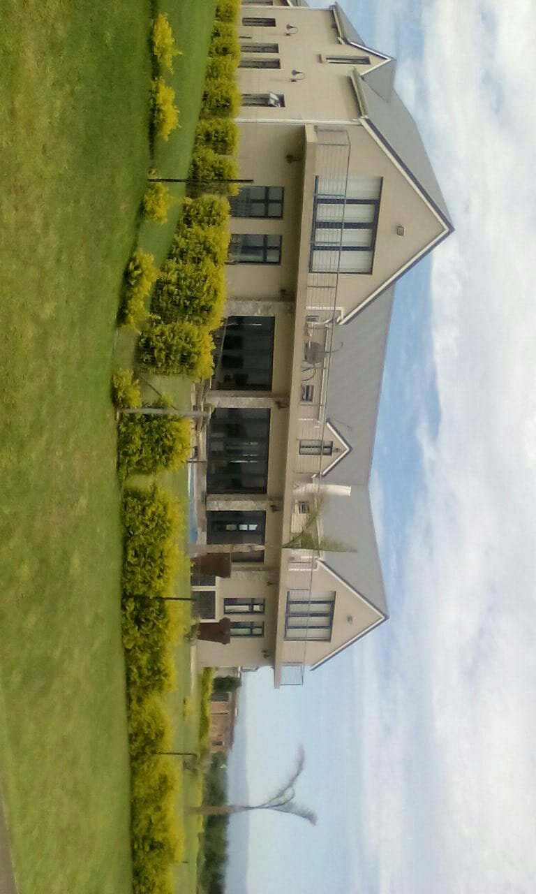 The Living Collective Villa-官方