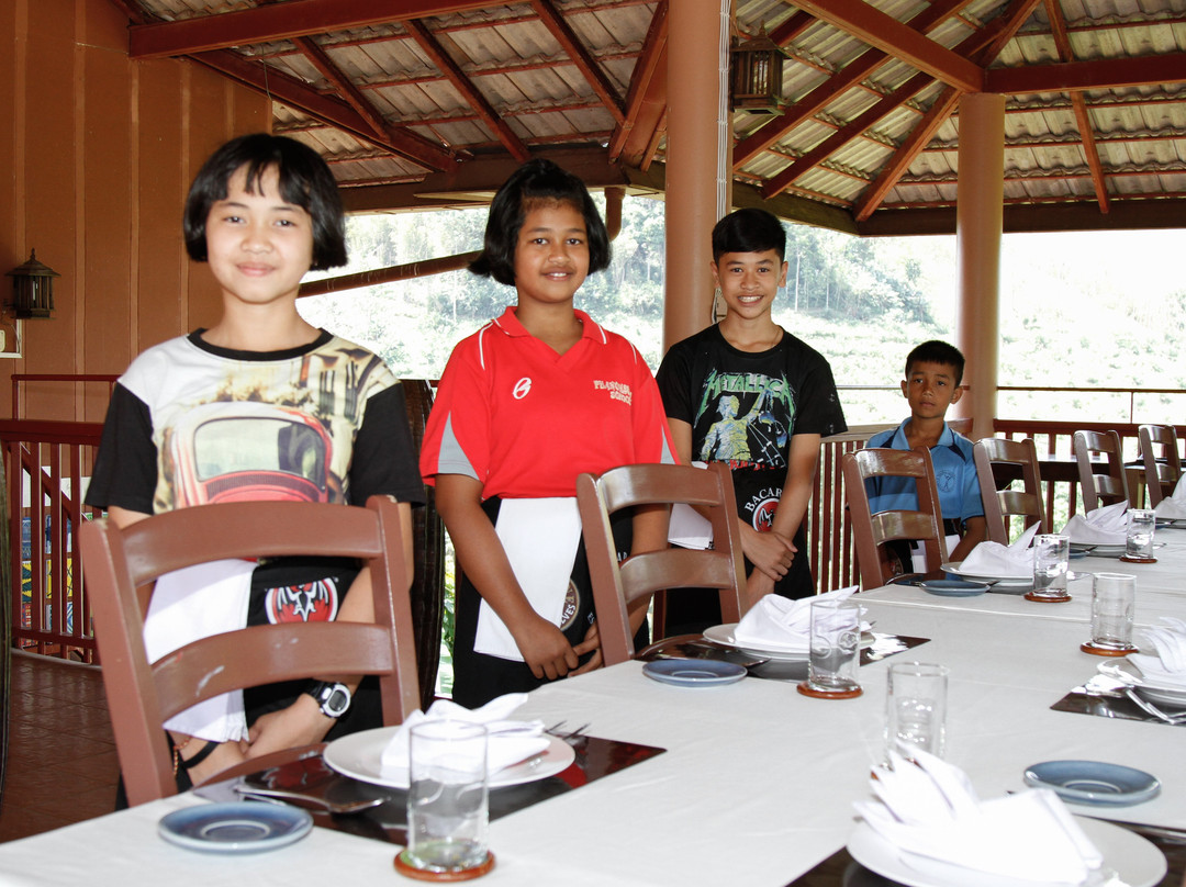 Yaowawit School, Lodge & Farm主图