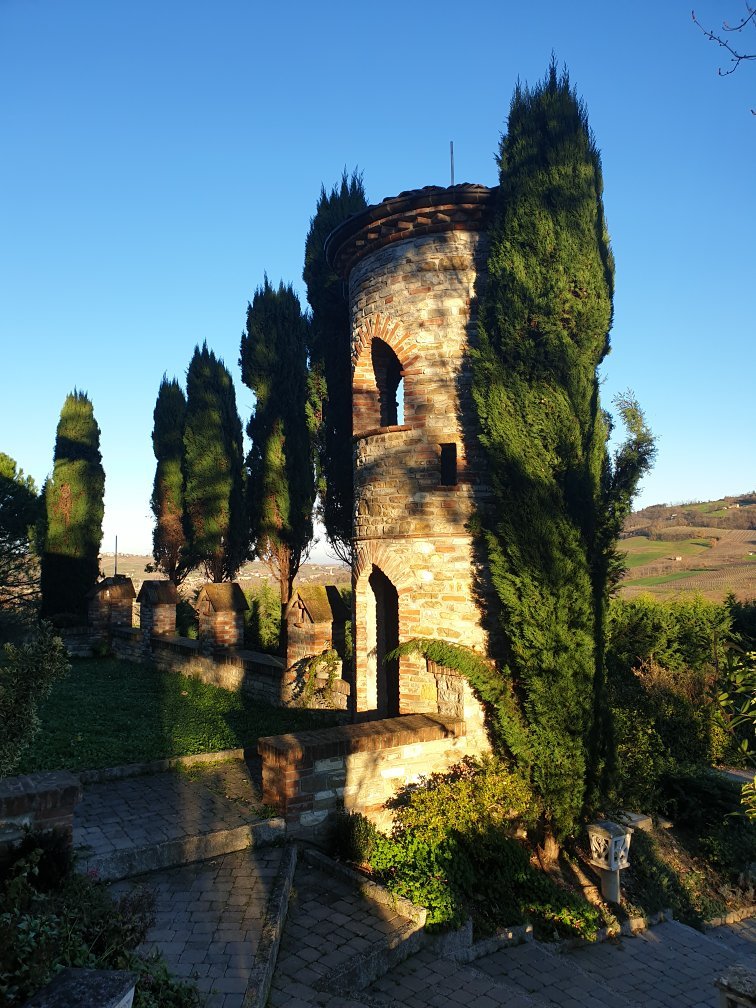 La Pobiella-官方