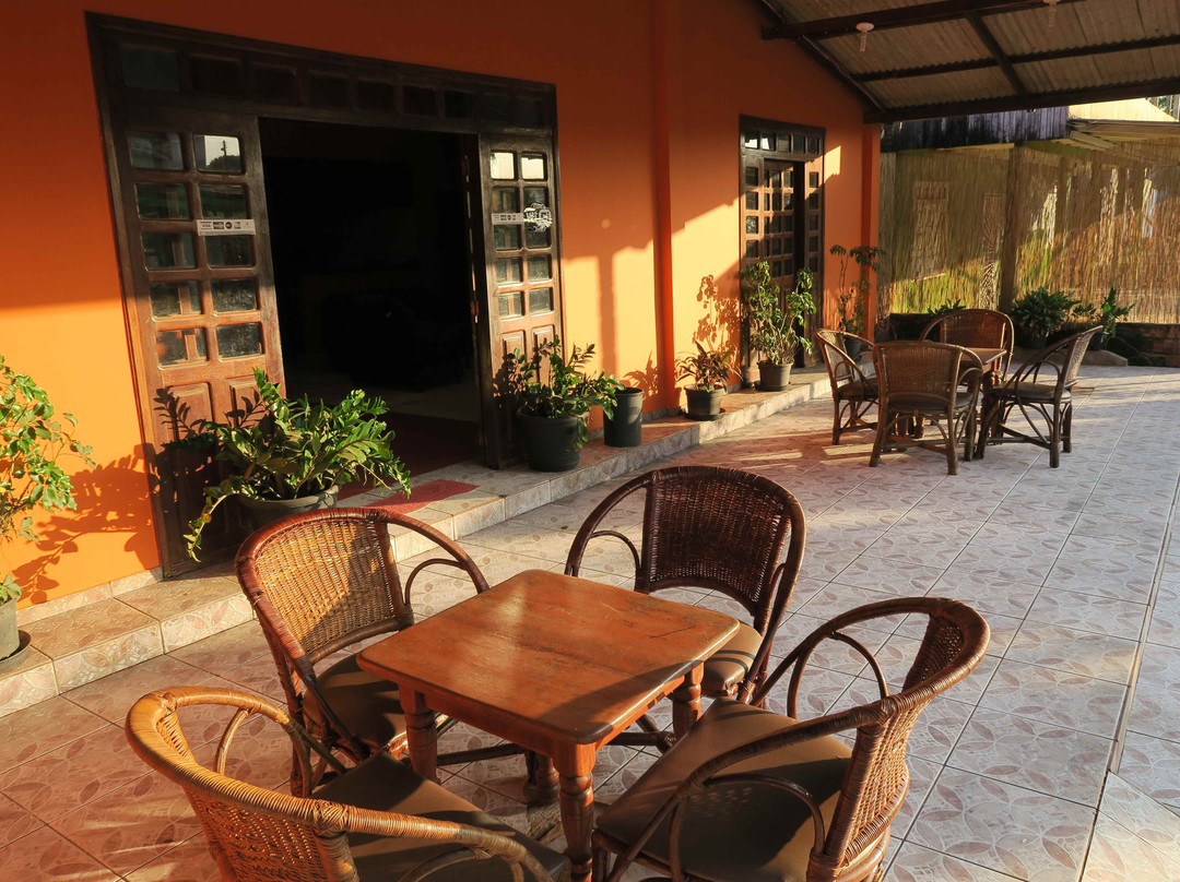 Tropical Hotel主图