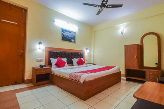 Uparli Barol酒店住宿-OYO 8676 Atithi Chamunda