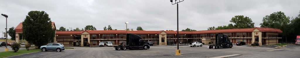 Super 8 By Wyndham Tulsa主图