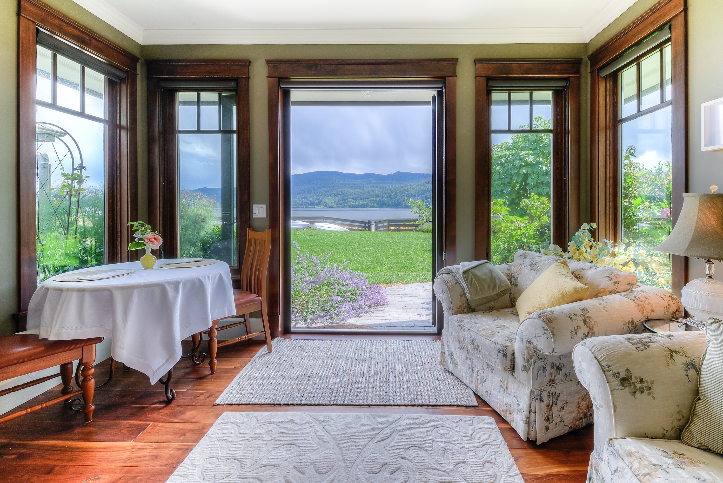 Country Bay Manor B&B-官方