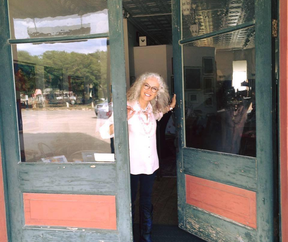 Davis & Blevins Main Street Gallery-Saint Jo必去景点