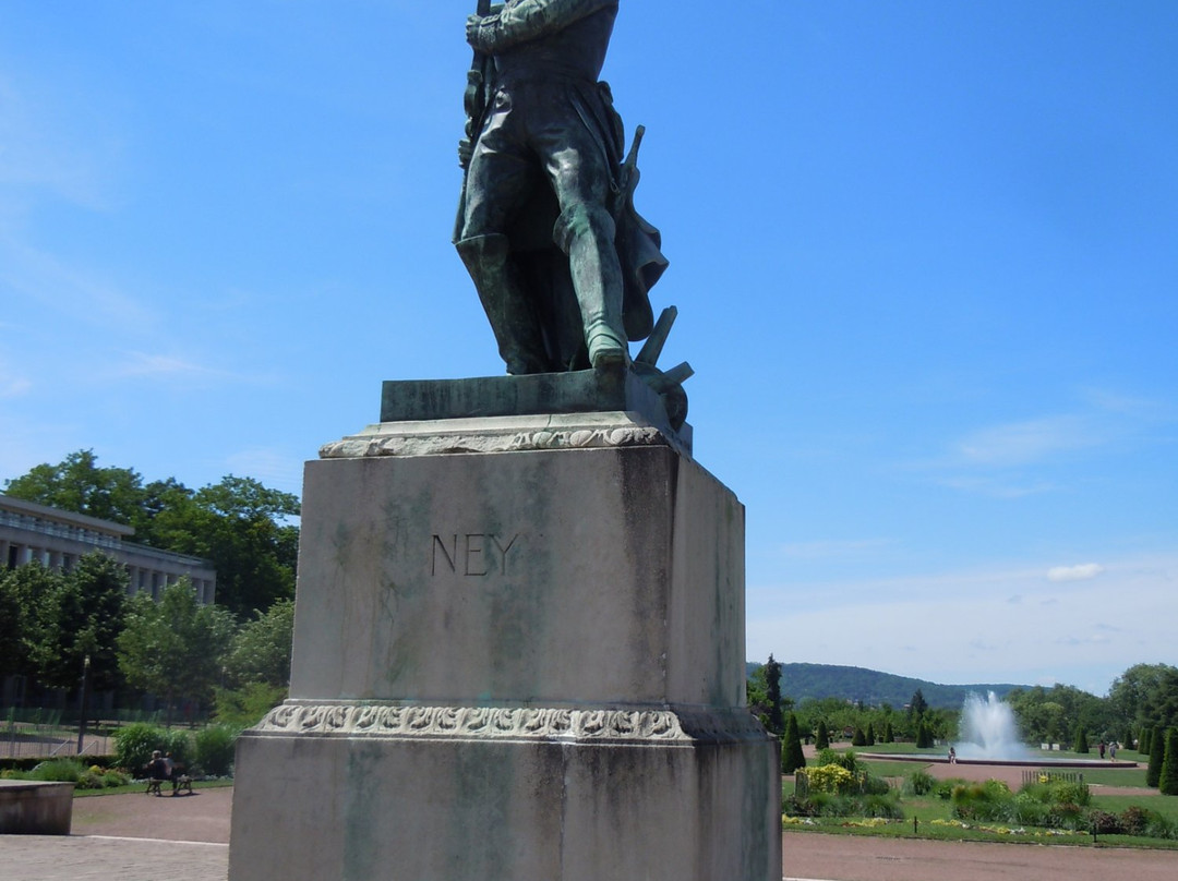 Monument au Marechal Ney-梅斯必去景点