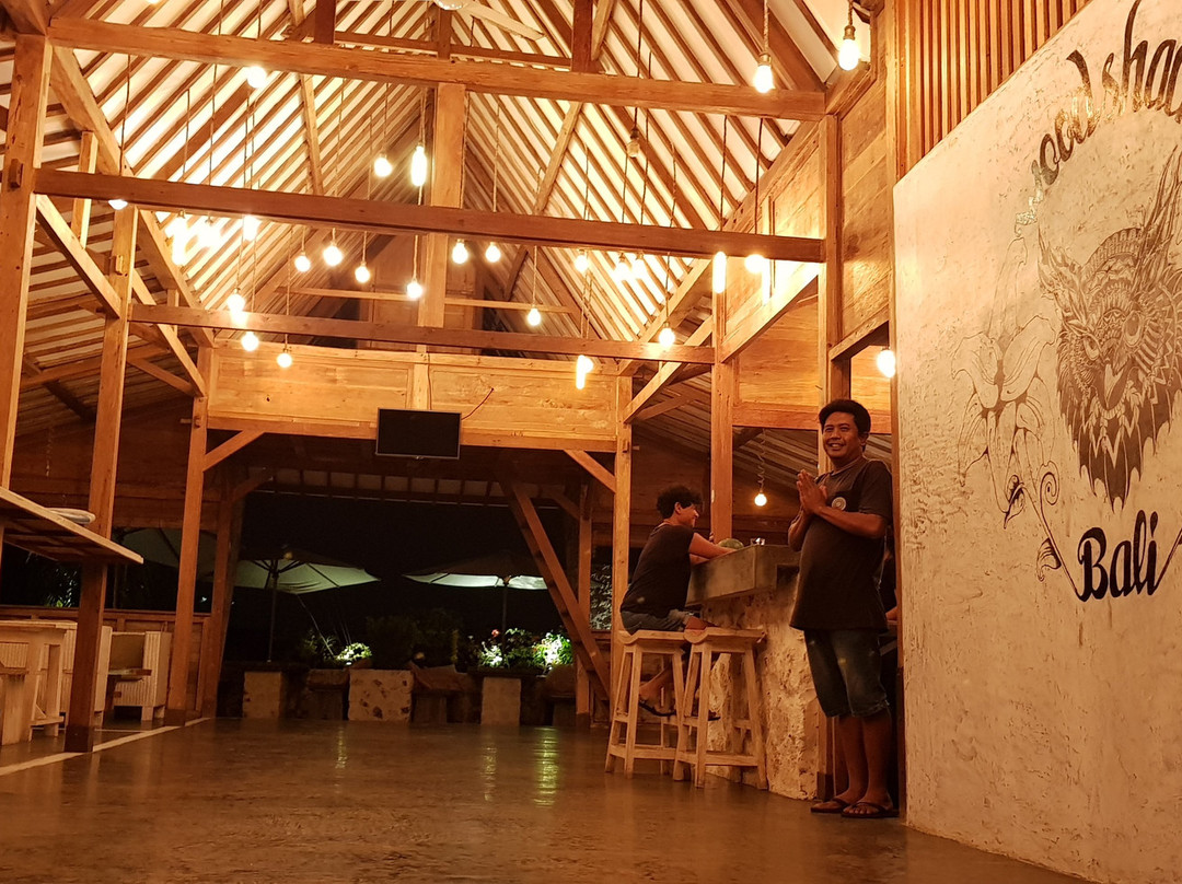 Kutuh餐馆和美食-Wood Shack