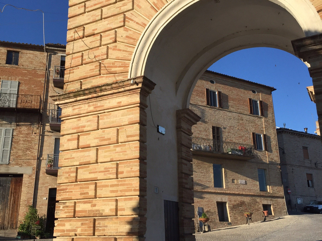 Arco di Porta Pia景点图片