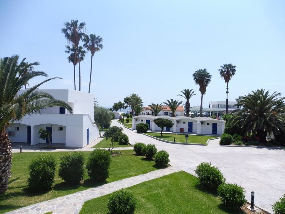 Kinetta Beach Hotel主图