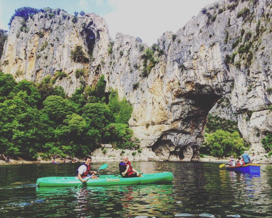 Action Canoe-Kayak La Vernede-瓦隆蓬达尔克必去景点