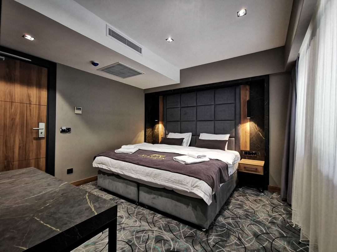 Mayben Otel