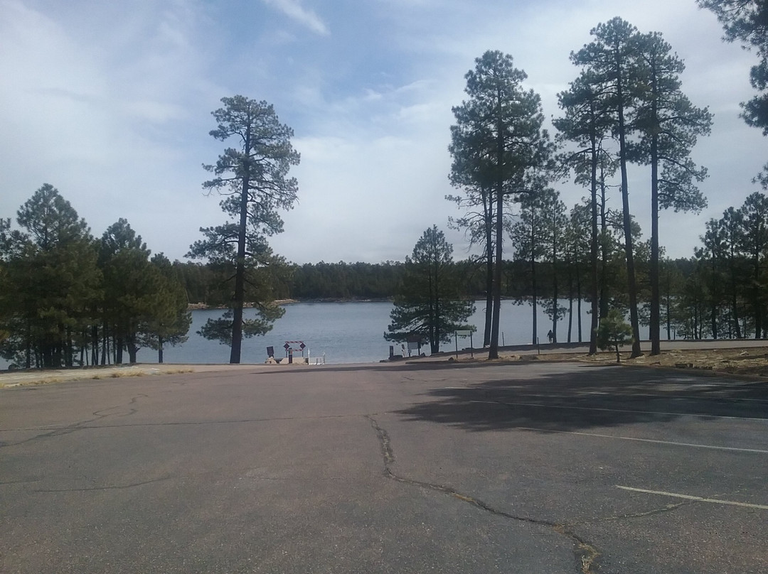 Willow Springs Lake-Forest Lakes必去景点