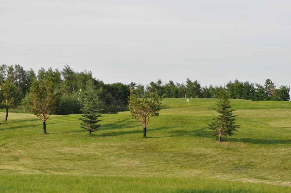 Hardisty Lakeview Golf Course-Hardisty必去景点