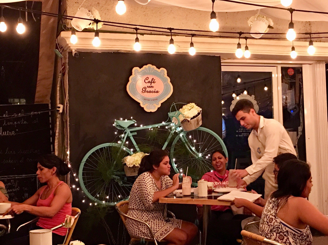 Cafe Con Gracia