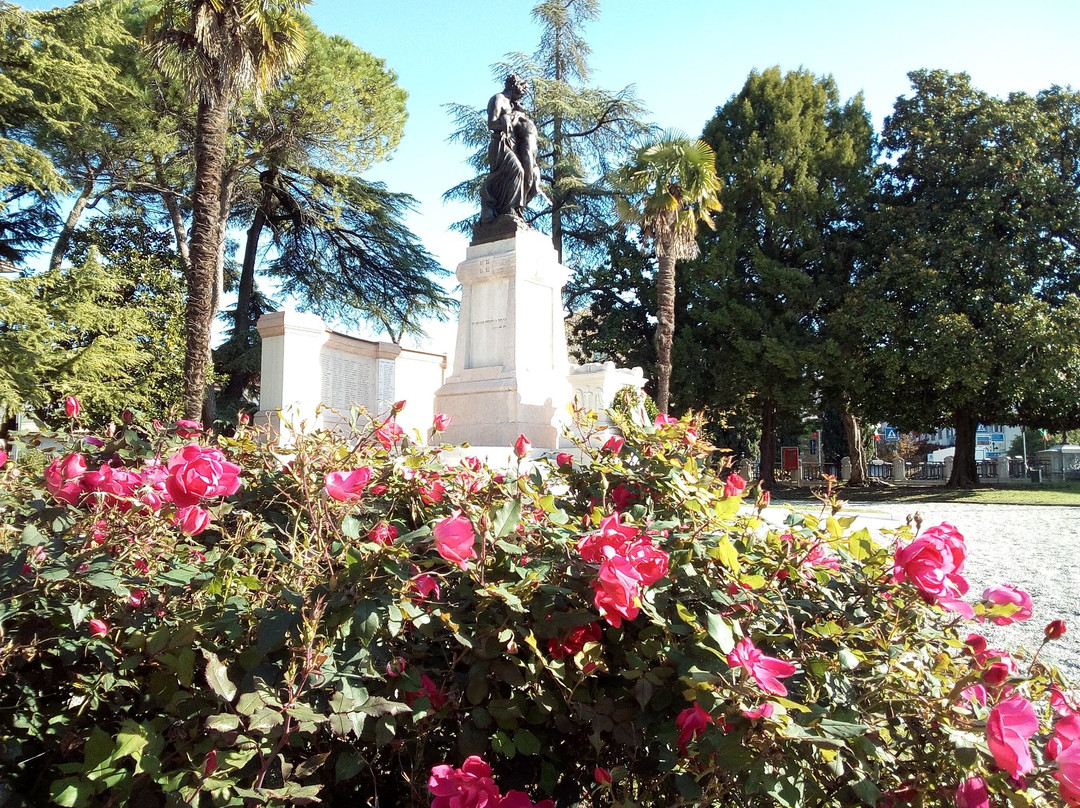 Monumento ai Caduti della Prima e della Seconda Guerra Mondiale