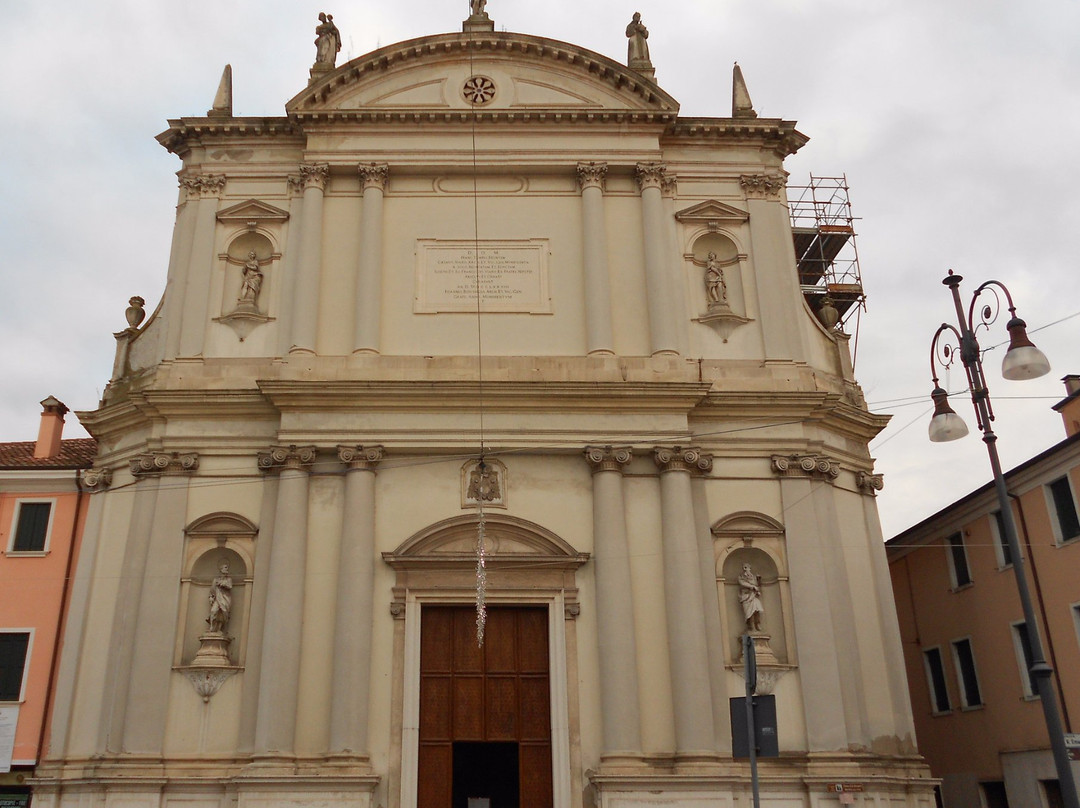 Chiesa Arcipretale di San Giovanni Battista-Badia Polesine必去景点
