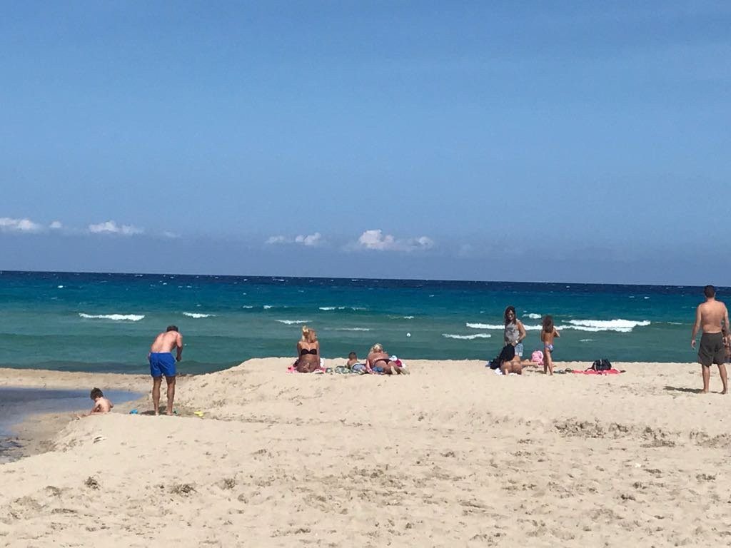 Spiaggia di San Vito-马扎拉－德尔瓦洛必去景点