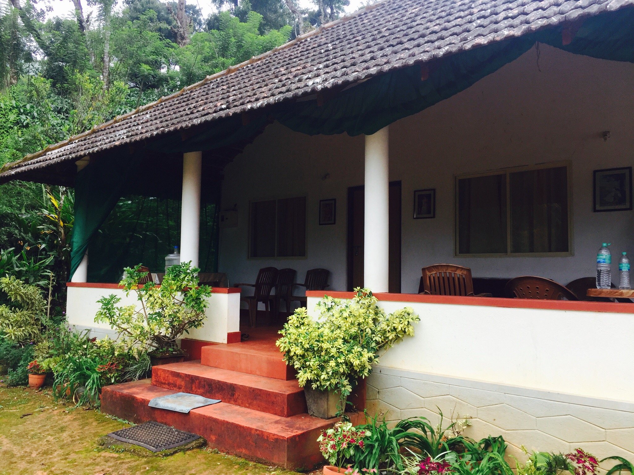 Hill Track Home Stay-泳池