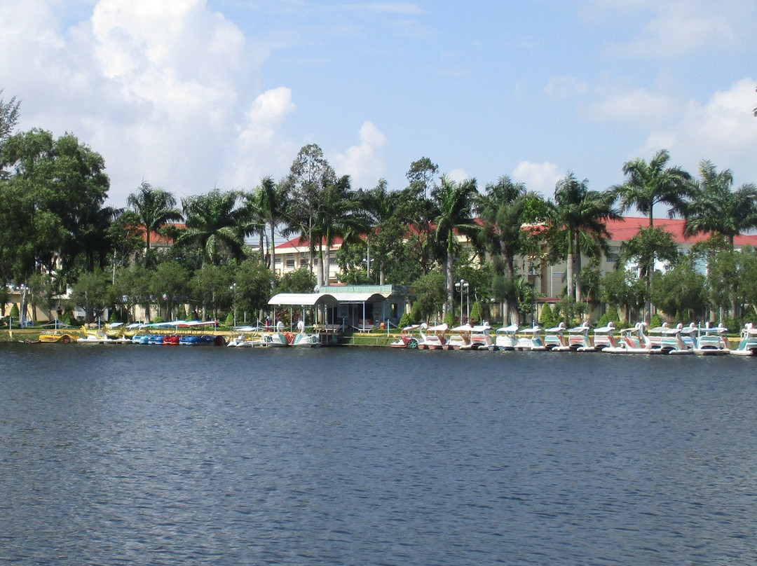 朔庄旅游景点-Fresh Water Lake