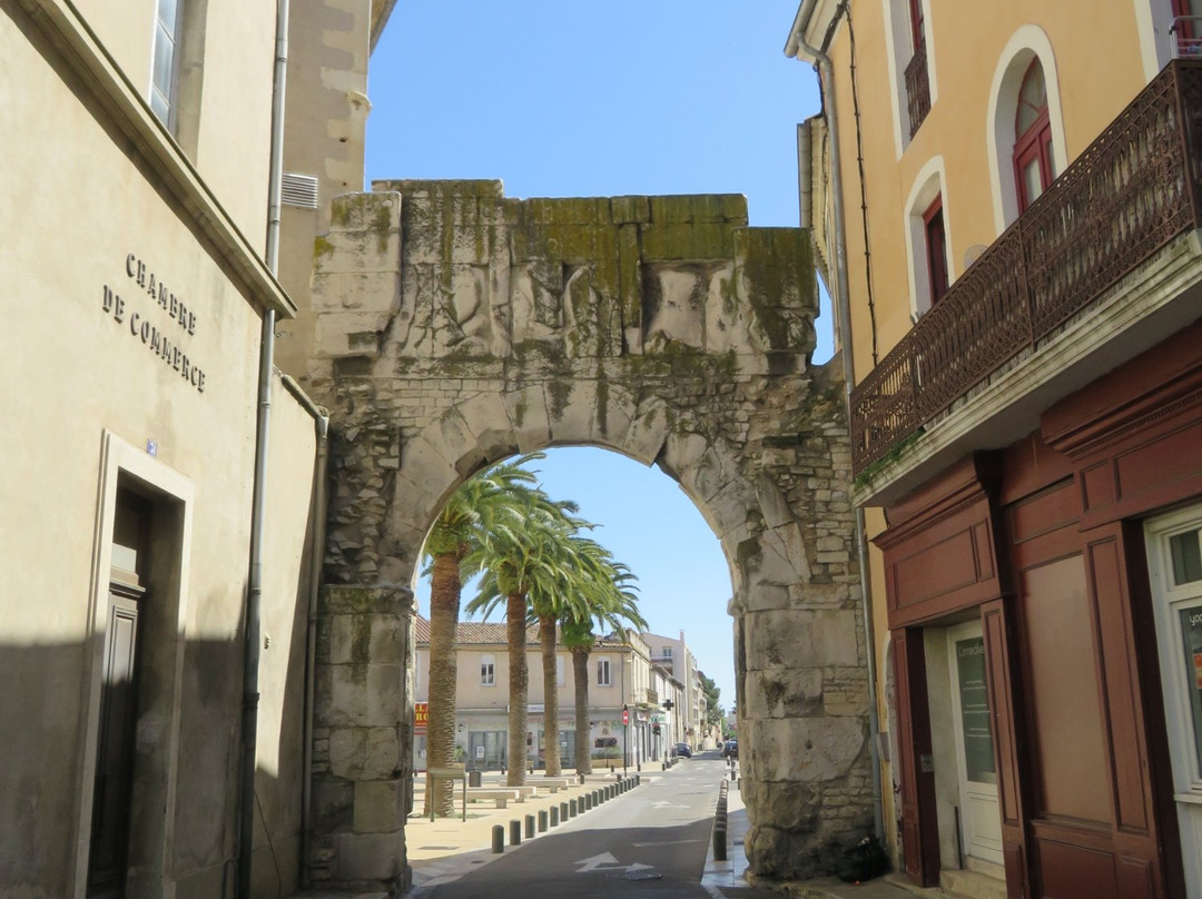 Porte de France-尼姆必去景点