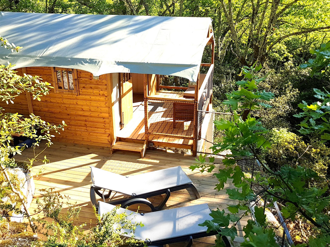 Cabanes Lodges le Servière