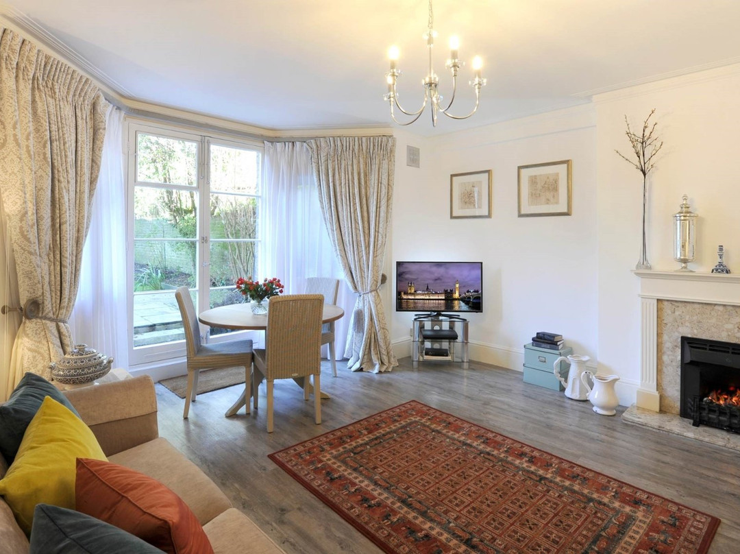 20 The Barons Luxury Serviced Apartments