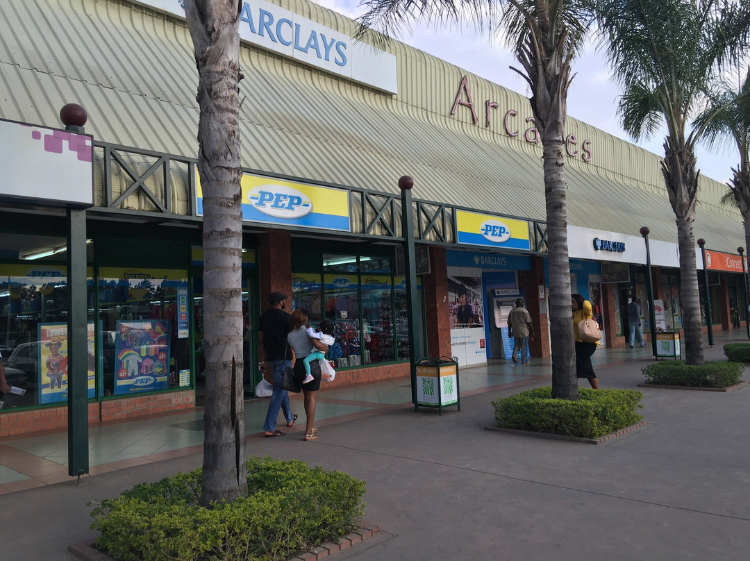 Arcades Shopping Mall景点图片