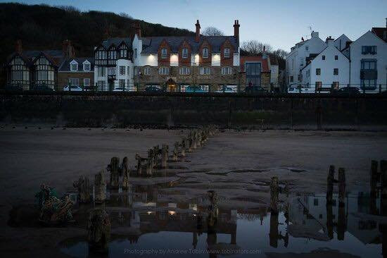 The Beach Hotel主图