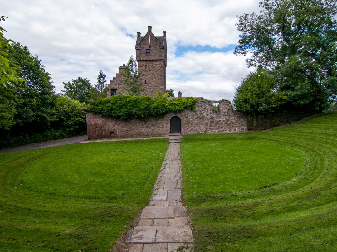 Kirkton of Tealing旅游景点-Mains Castle