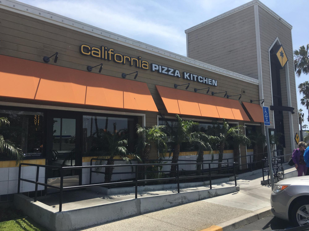 California Pizza Kitchen Long Beach Marketplace