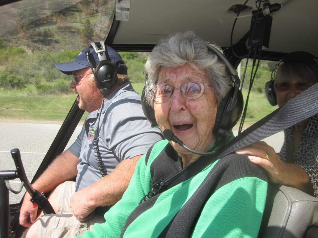Lake Chelan Helicopters景点图片