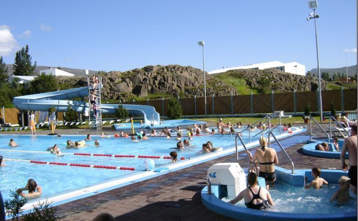 Egilsstadir Swimming Pool景点图片