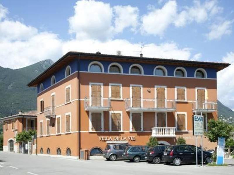 Cecina旅游景点-Villa de la Vie - Centro Estetico E Benessere