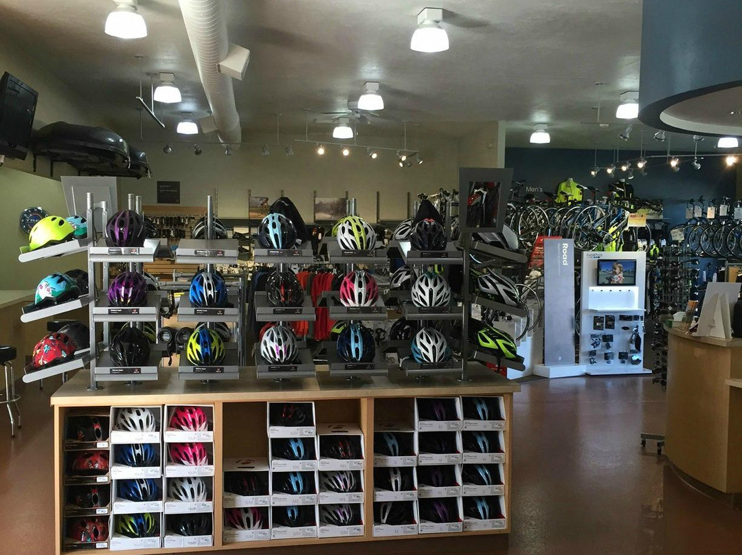 Nor Door Sport & Cyclery-Fish Creek必去景点