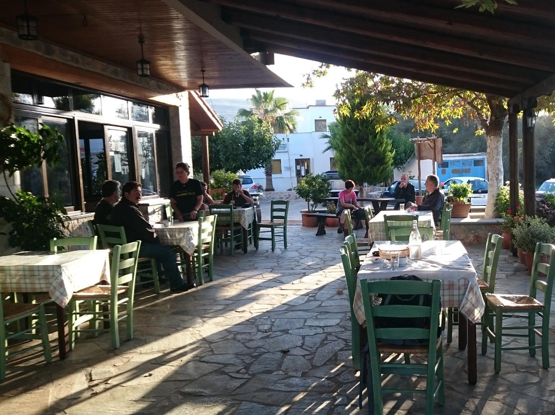 Anopoli Rooms