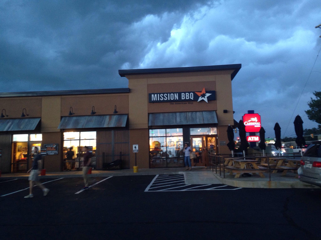 Stafford餐馆和美食-Mission BBQ