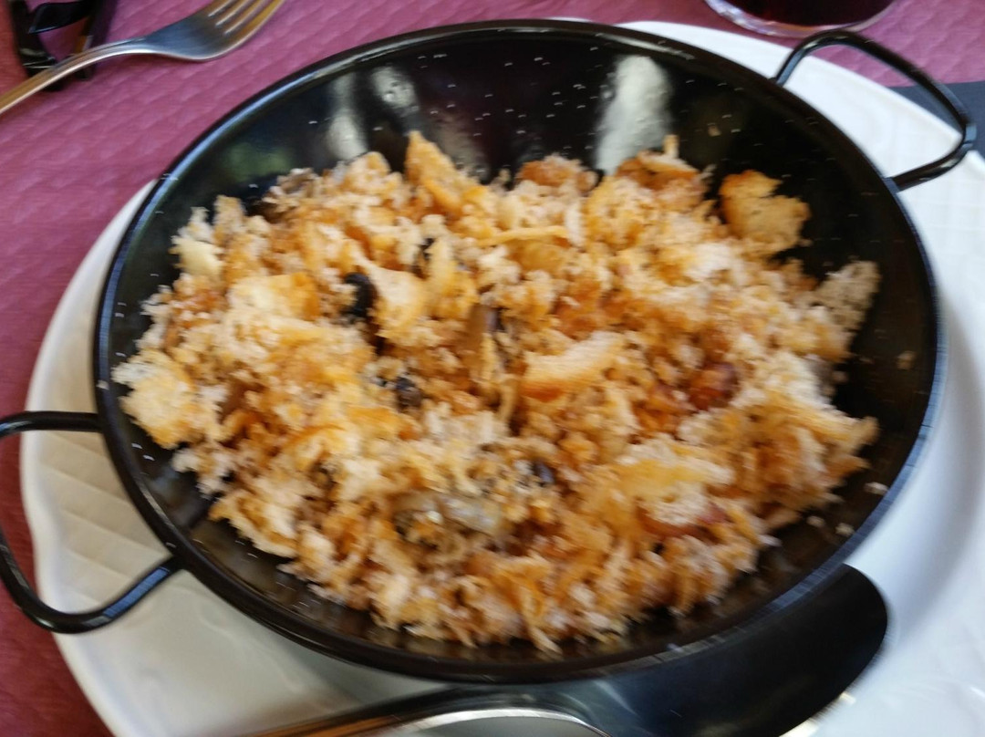 Isaba餐馆和美食-Bar Restaurante Errota