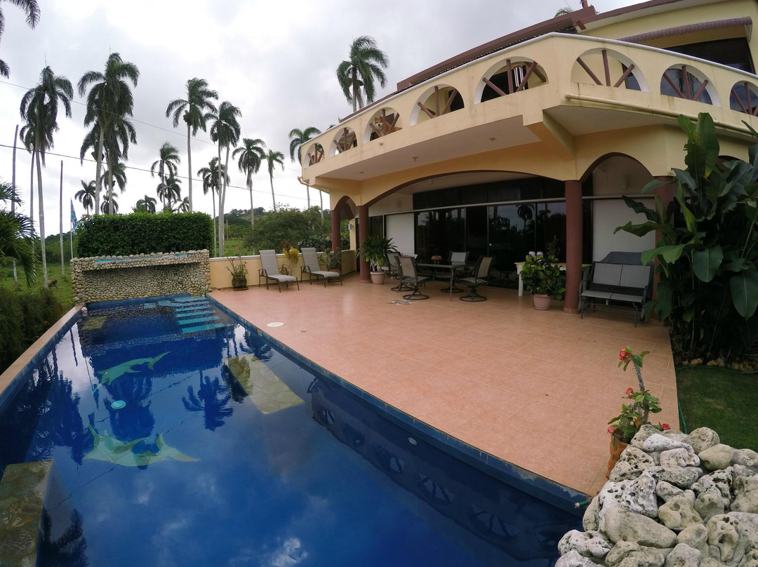 Cabrera酒店住宿-North Coast Sportfishing and B&B